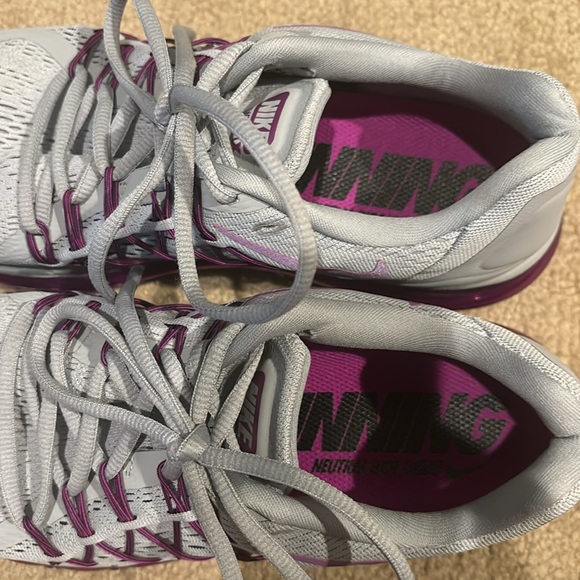 Nike Women's Air Max 2015 Shoes in Gray & Purple EUC - Picture 6 of 10